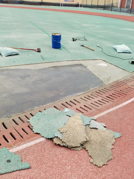 桦甸球场翻新维修补、球场翻新修补改造